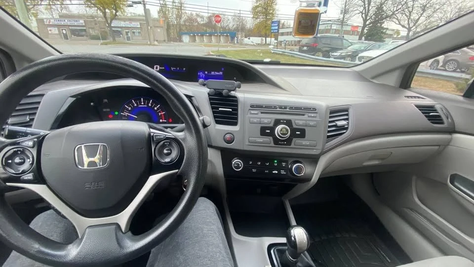 2012 Honda Civic 9th Gen - Image 9 of 10