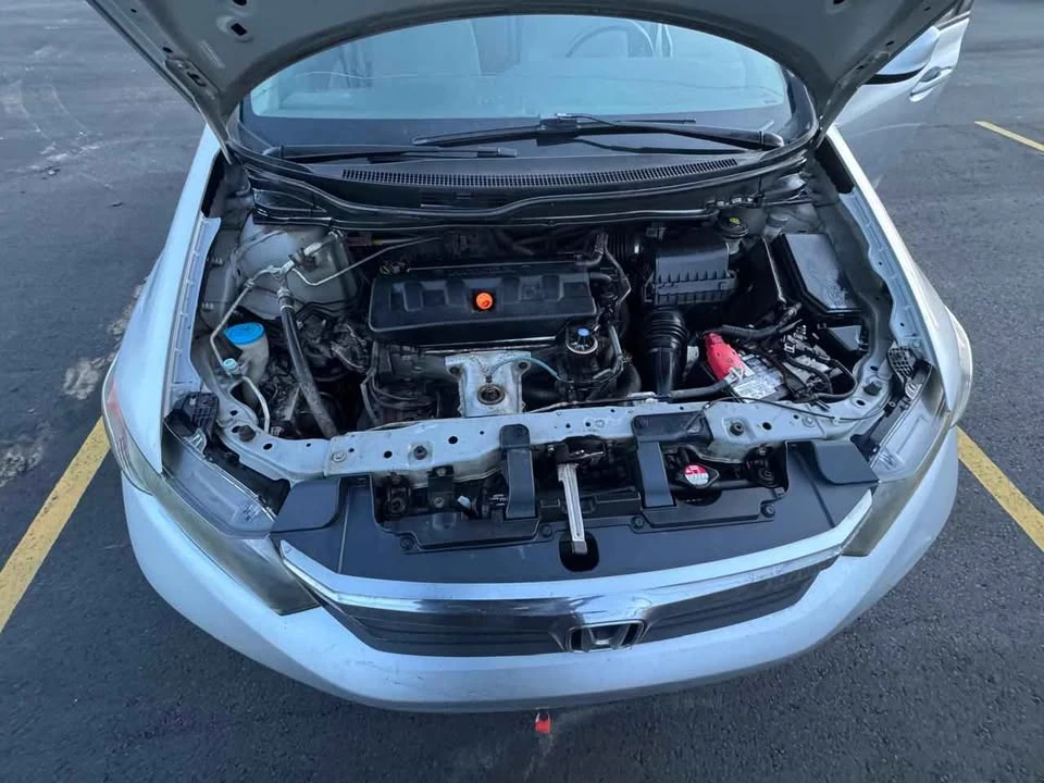 2012 Honda Civic 9th Gen - Image 5 of 9