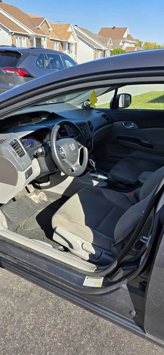 2012 Honda Civic 9th Gen - Image 5 of 11