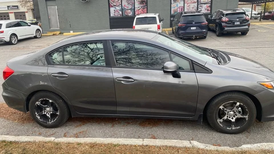 2012 Honda Civic 9th Gen - Image 6 of 10