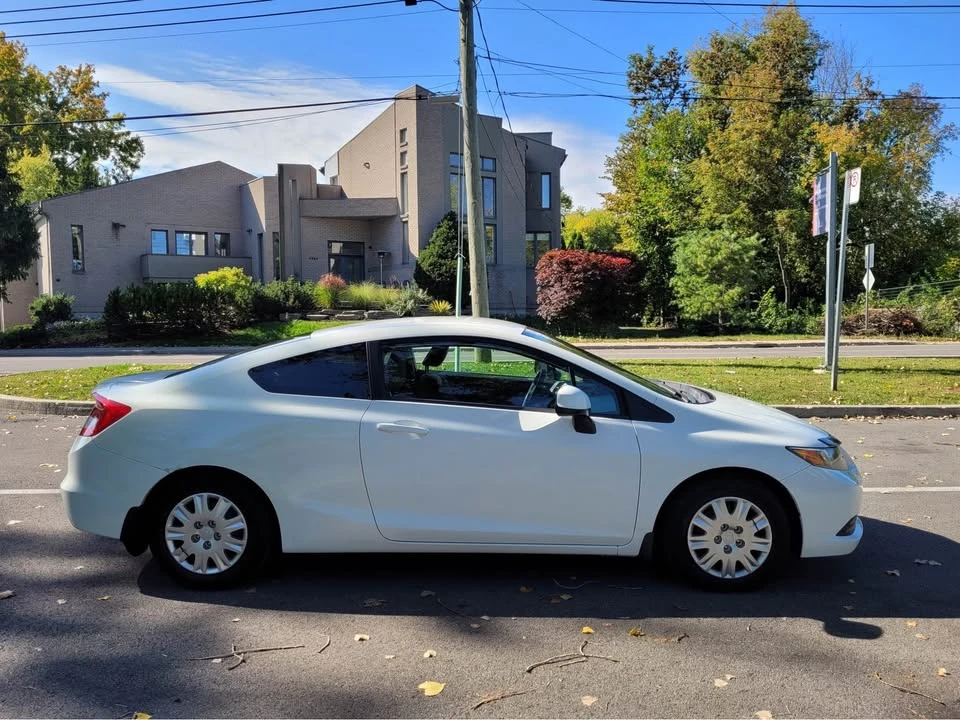 2012 Honda Civic 9th Gen - Image 4 of 8