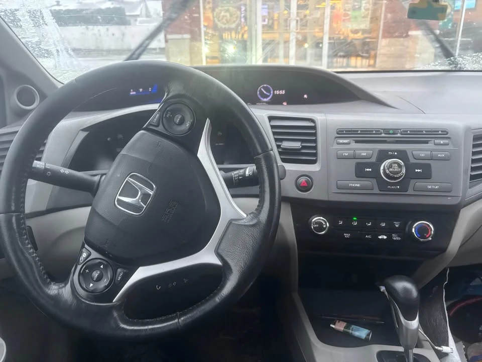 2012 Honda Civic 9th Gen - Image 2 of 7