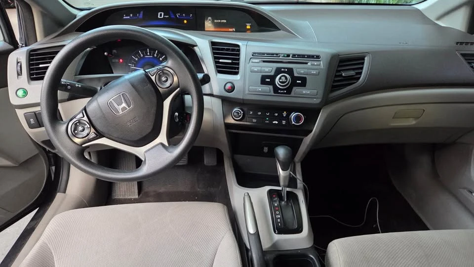 2012 Honda Civic 9th Gen - Image 4 of 11