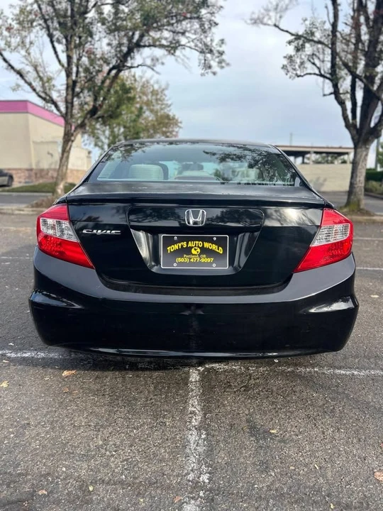 2012 Honda Civic 9th Gen - Image 3 of 10