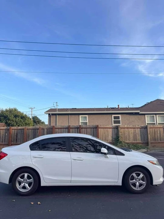 2012 Honda Civic 9th Gen - Image 5 of 13