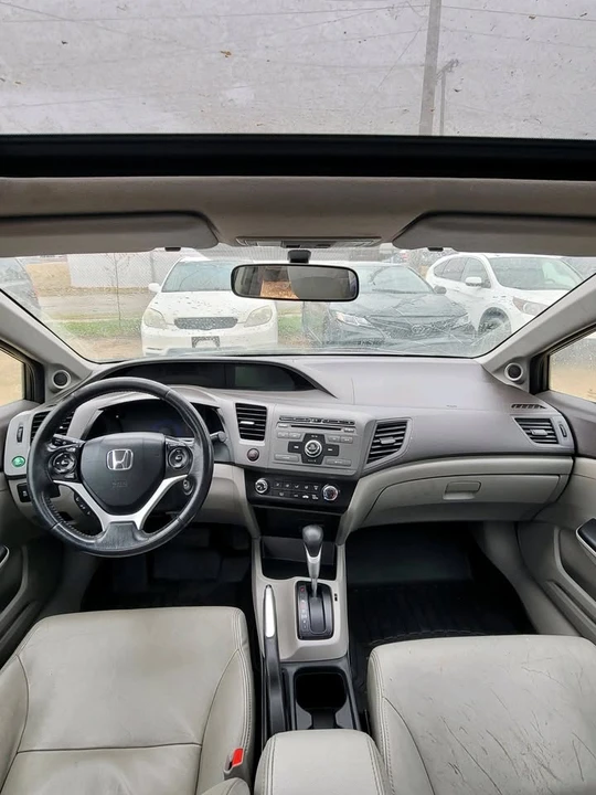 2012 Honda Civic 9th Gen - Image 2 of 10