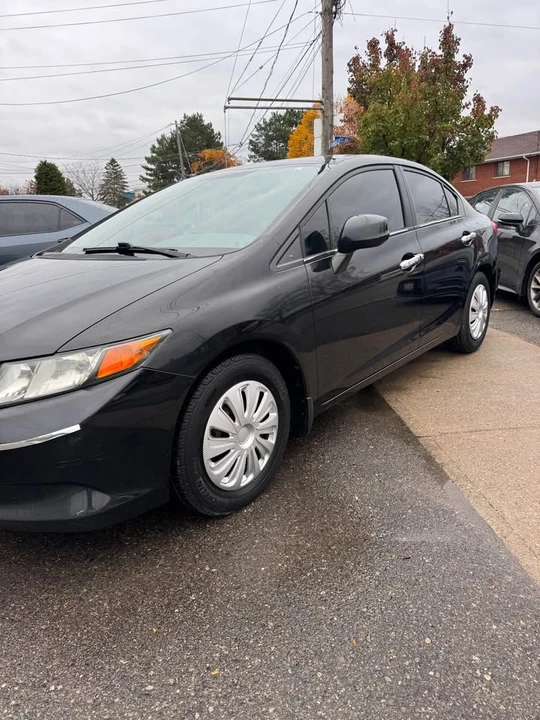 2012 Honda Civic 9th Gen - Image 3 of 7