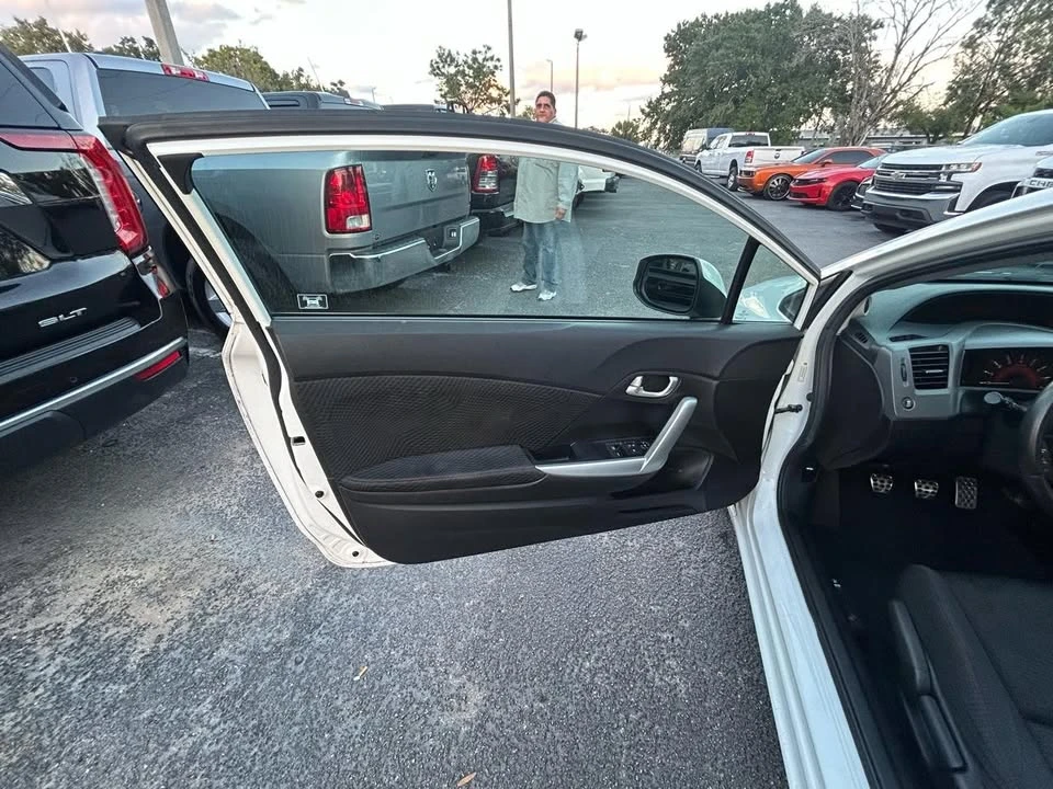 2012 Honda Civic 9th Gen - Image 6 of 14