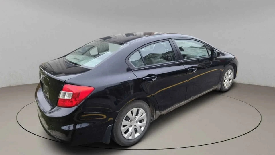 2012 Honda Civic 9th Gen - Image 4 of 11