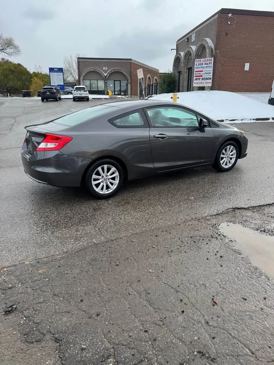 2012 Honda Civic 9th Gen - Image 5 of 13