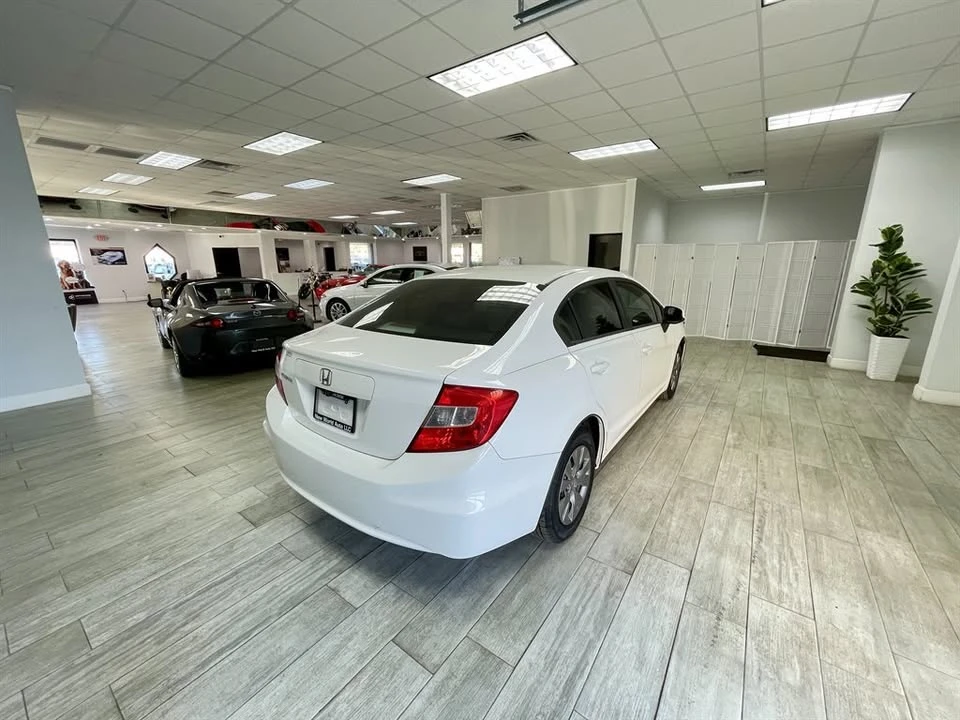 2012 Honda Civic 9th Gen - Image 5 of 19