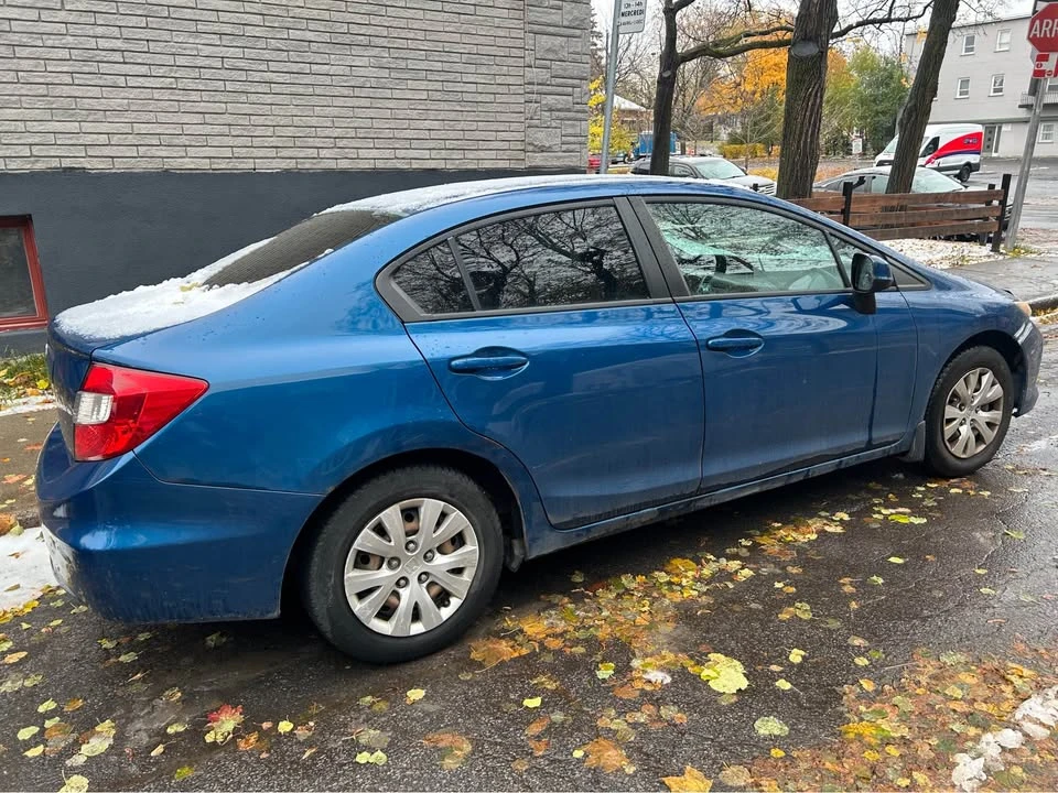 2012 Honda Civic 9th Gen - Image 2 of 4