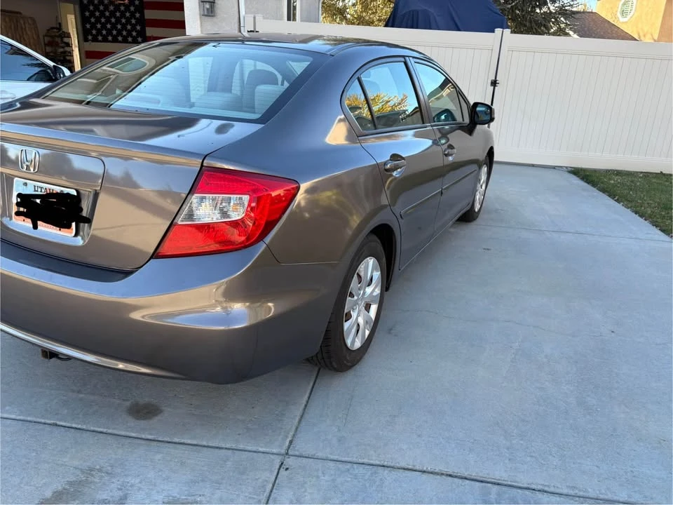 2012 Honda Civic 9th Gen - Image 3 of 10