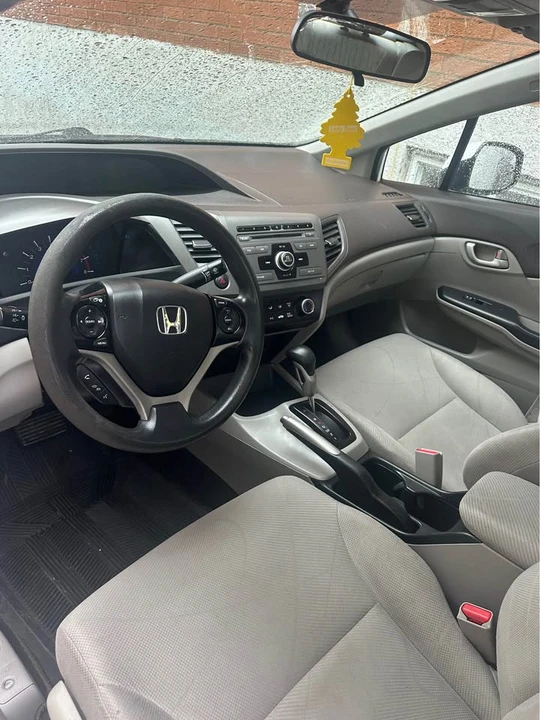 2012 Honda Civic 9th Gen - Image 4 of 6
