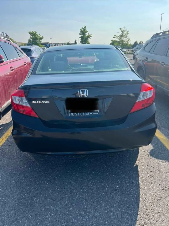 2012 Honda Civic 9th Gen - Image 2 of 8
