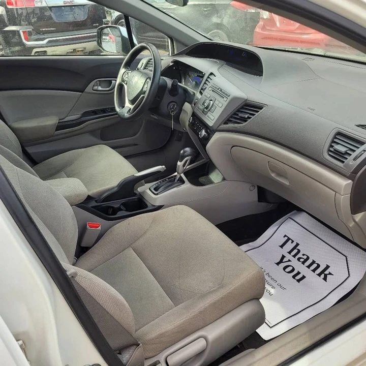 2012 Honda Civic 9th Gen - Image 9 of 12