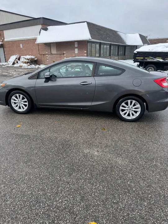 2012 Honda Civic 9th Gen - Image 9 of 13
