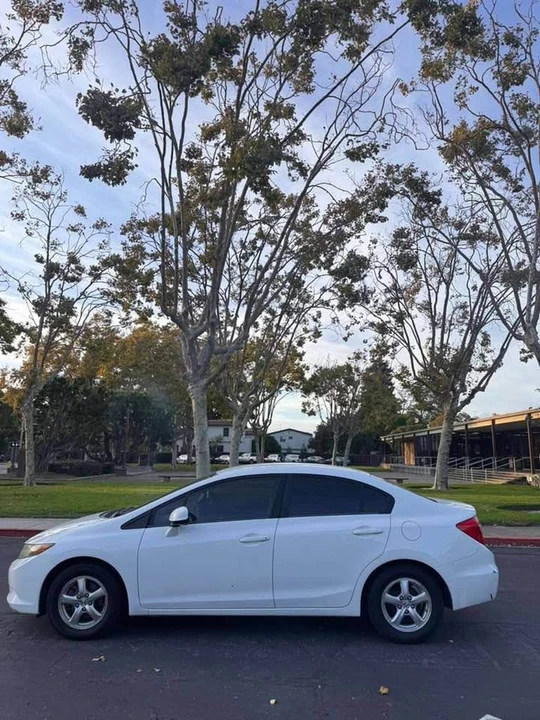 2012 Honda Civic 9th Gen - Image 4 of 13