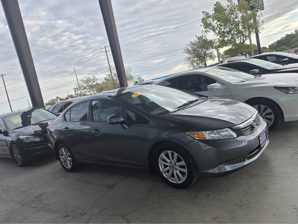2012 Honda Civic 9th Gen - Image 3 of 8