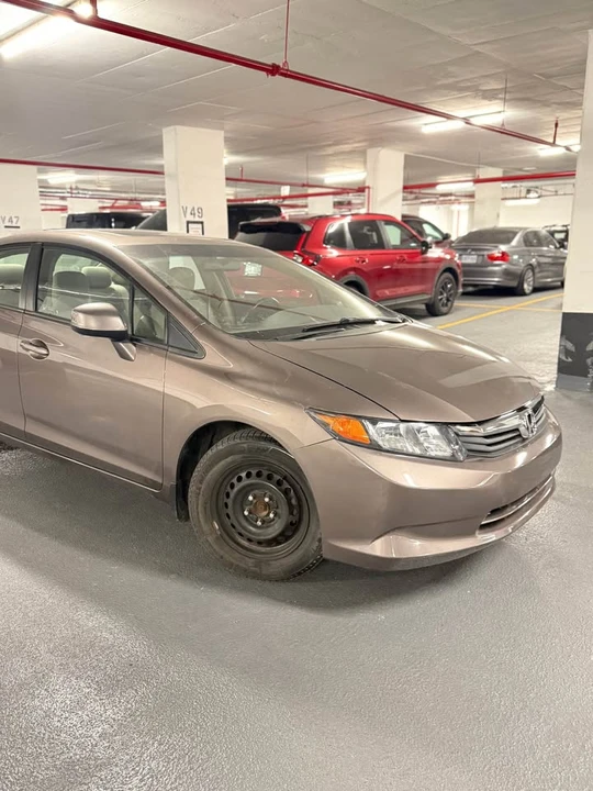 2012 Honda Civic 9th Gen - Image 2 of 14