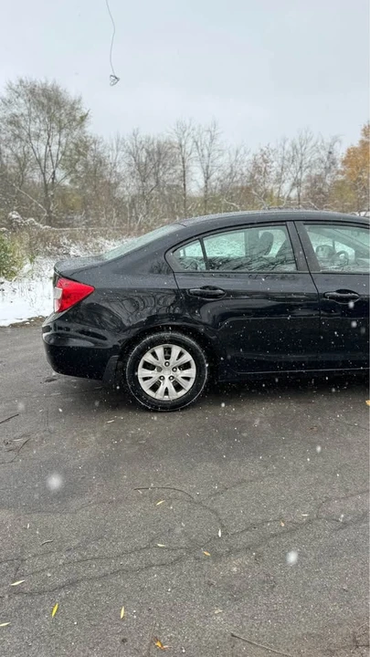 2012 Honda Civic 9th Gen - Image 8 of 15