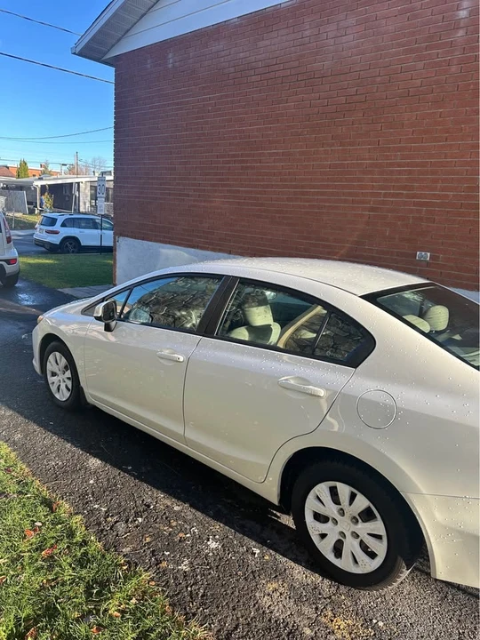 2012 Honda Civic 9th Gen - Image 2 of 6