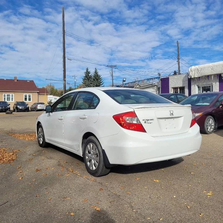 2012 Honda Civic 9th Gen - Image 8 of 12