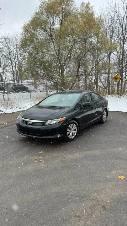 2012 Honda Civic 9th Gen - Image 4 of 15