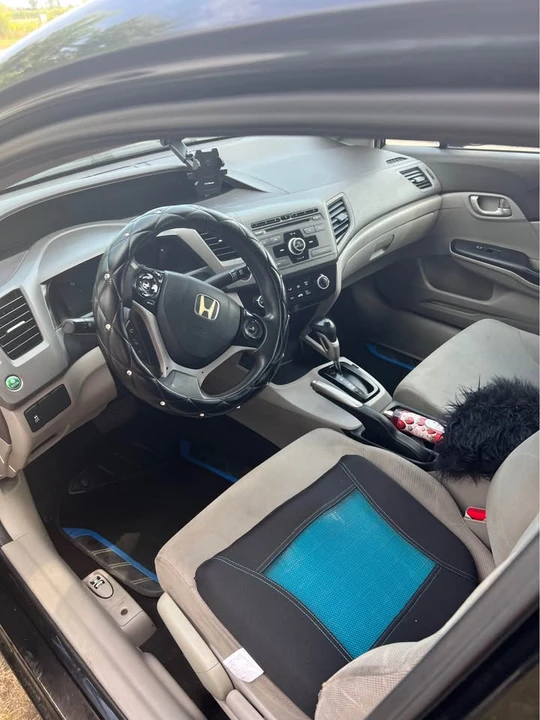 2012 Honda Civic 9th Gen - Image 5 of 8