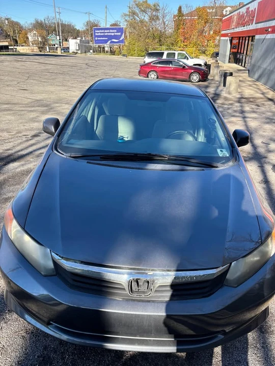 2012 Honda Civic 9th Gen - Image 2 of 10