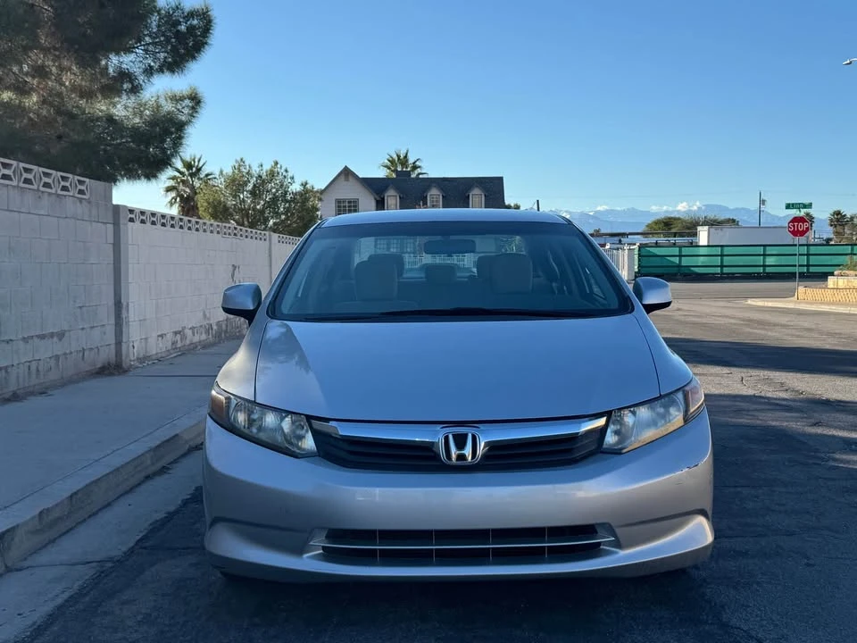2012 Honda Civic 9th Gen - Image 2 of 13