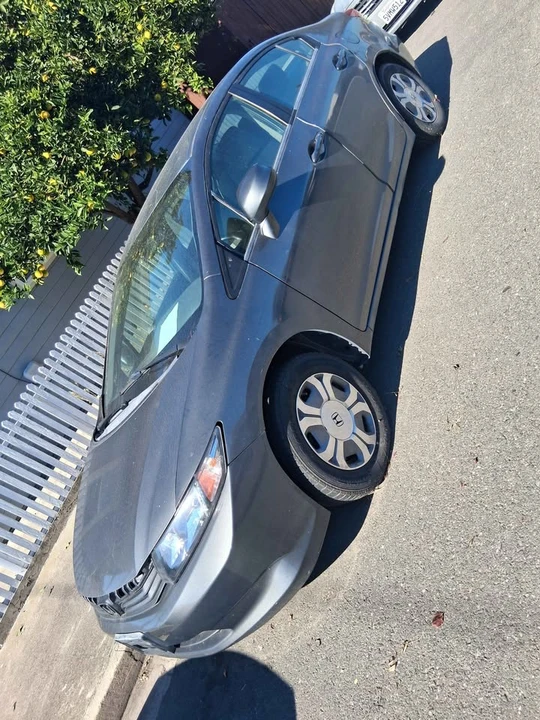 2012 Honda Civic 9th Gen - Image 3 of 19