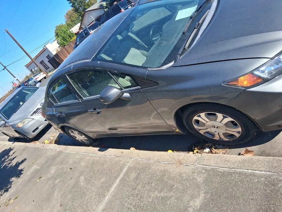 2012 Honda Civic 9th Gen - Image 2 of 19