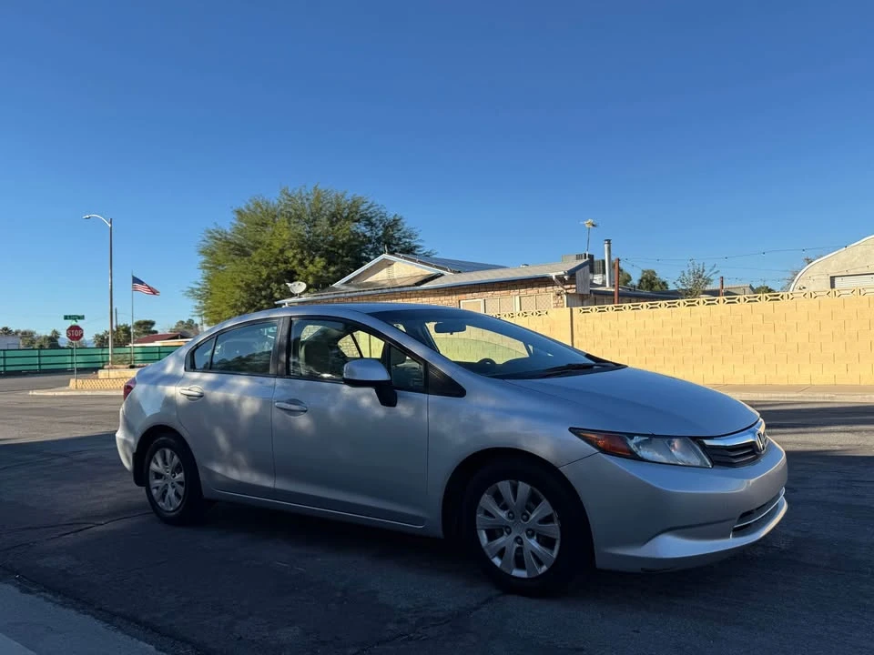 2012 Honda Civic 9th Gen - Image 4 of 13