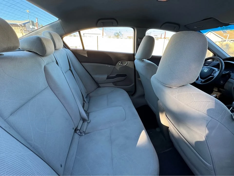 2012 Honda Civic 9th Gen - Image 9 of 13