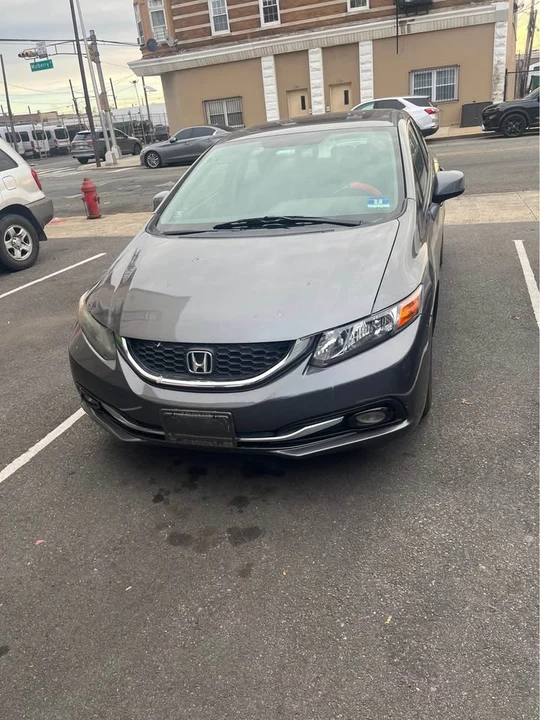 2012 Honda Civic 9th Gen - Image 2 of 4