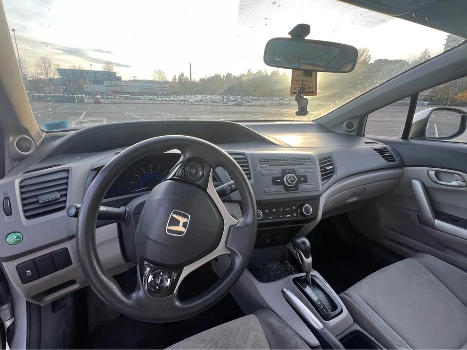 2012 Honda Civic 9th Gen - Image 9 of 13