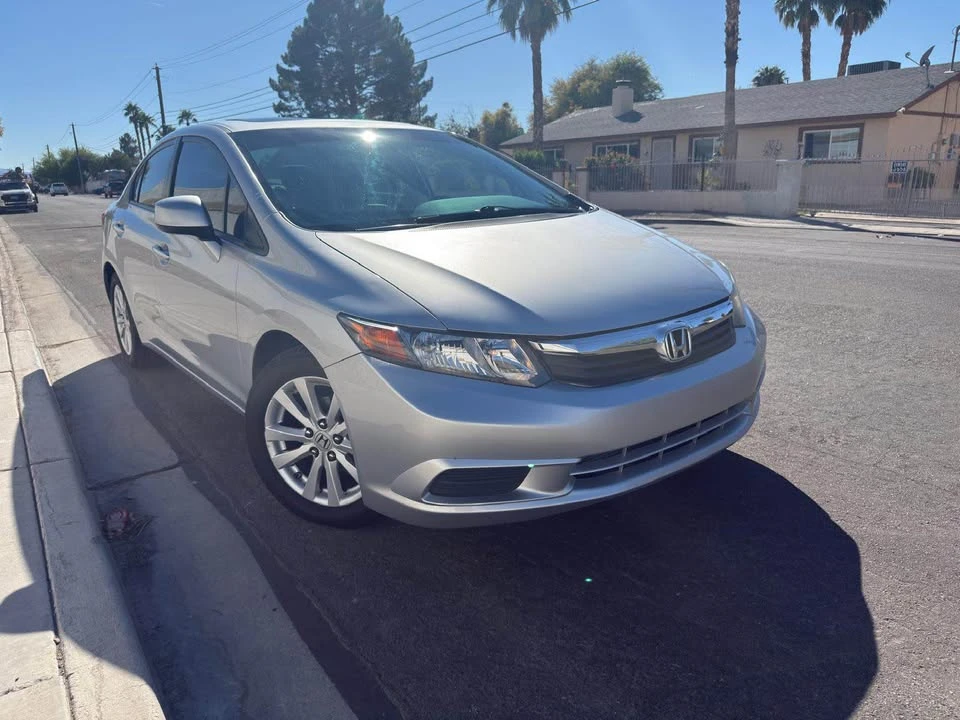 2012 Honda Civic 9th Gen - Image 3 of 9