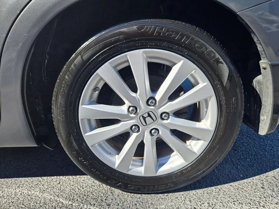 2012 Honda Civic 9th Gen - Image 6 of 19
