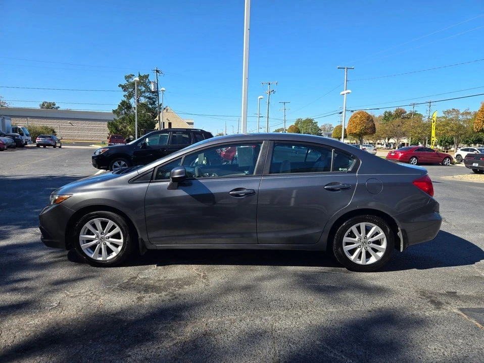 2012 Honda Civic 9th Gen - Image 4 of 19