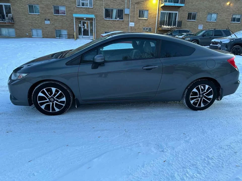 2012 Honda Civic 9th Gen - Image 2 of 10