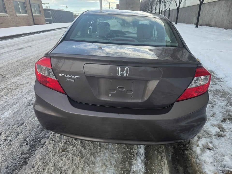2012 Honda Civic 9th Gen - Image 5 of 13