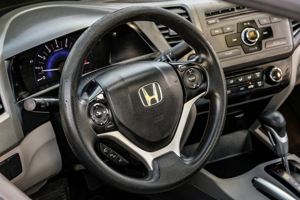2012 Honda Civic 9th Gen - Image 14 of 19