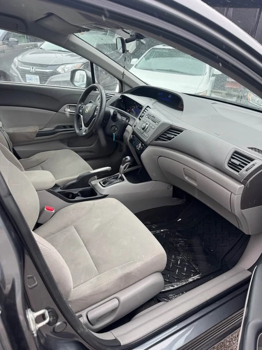 2012 Honda Civic 9th Gen - Image 3 of 10