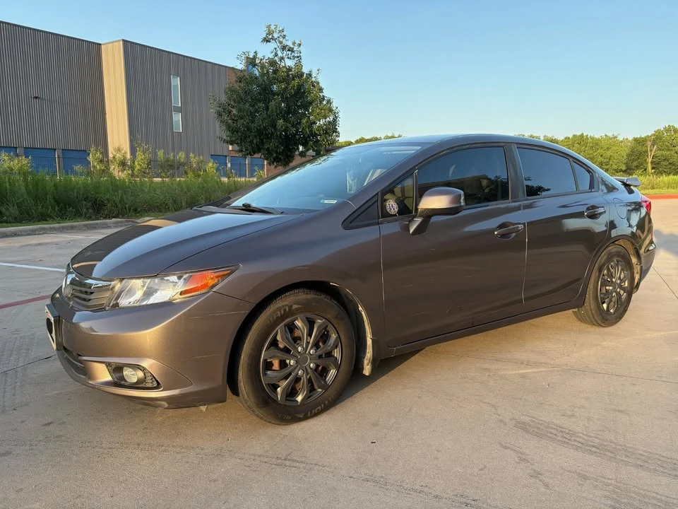 2012 Honda Civic 9th Gen - Image 5 of 19
