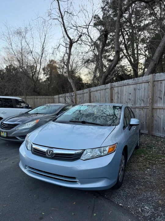 2012 Honda Civic 9th Gen - Image 2 of 4