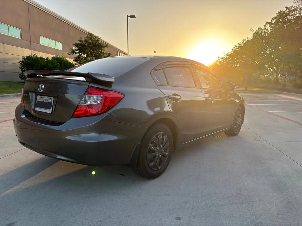 2012 Honda Civic 9th Gen - Image 6 of 19