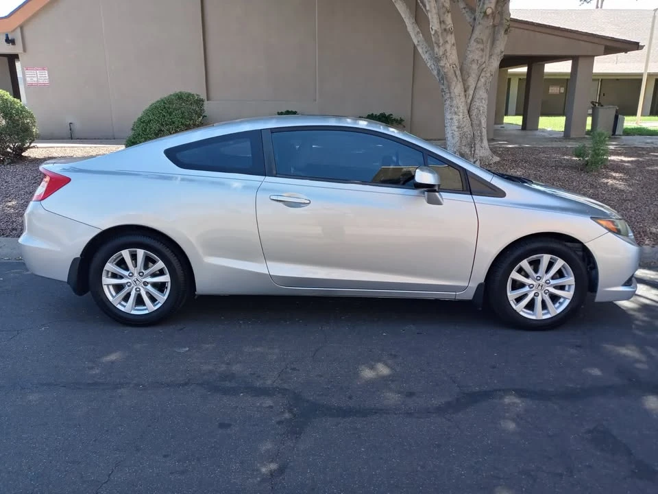 2012 Honda Civic 9th Gen - Image 5 of 17
