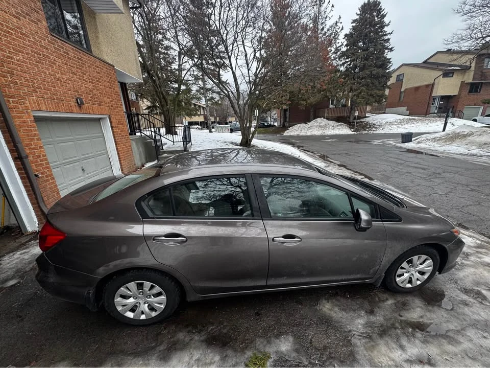2012 Honda Civic 9th Gen - Image 2 of 8