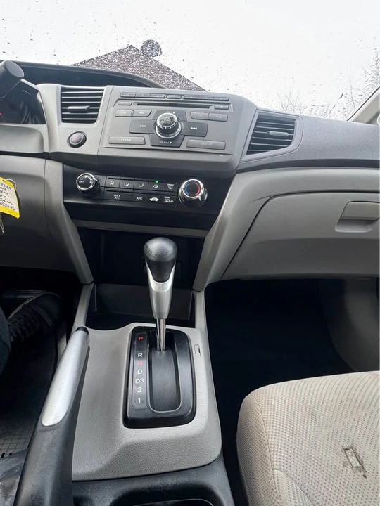 2012 Honda Civic 9th Gen - Image 10 of 12